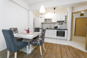 One bedroom apartment with private parking